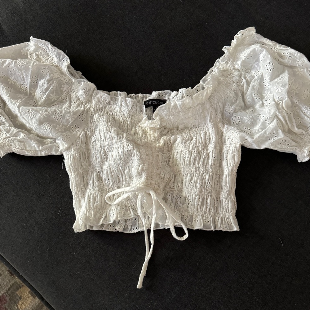 Eyelet top
